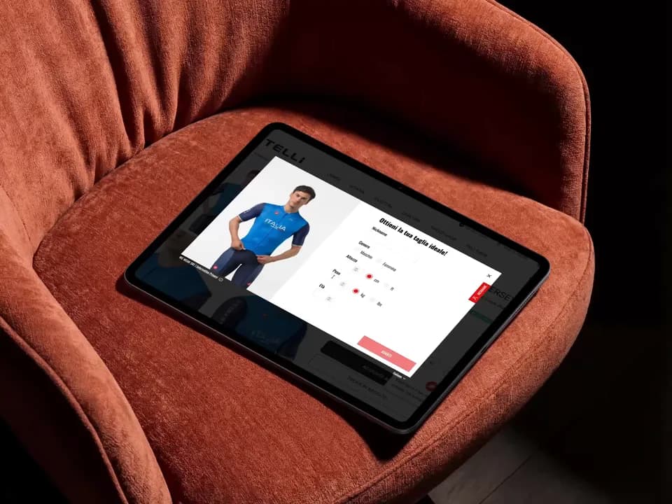 The widget on a Castelli product page on a tablet: the profile form, then the body-shape sliders.